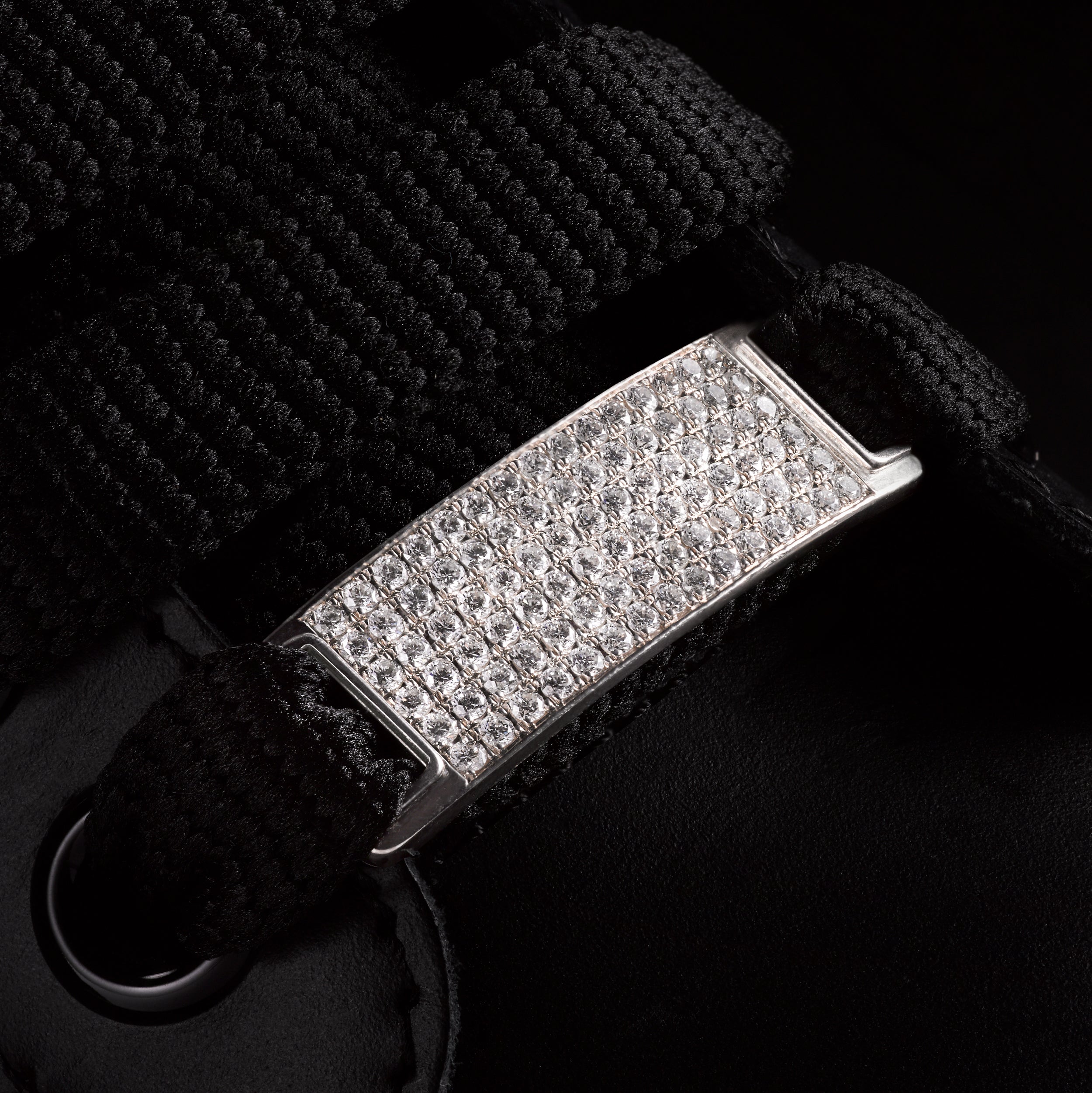 Diamond Shoe Lace Plate - White gold